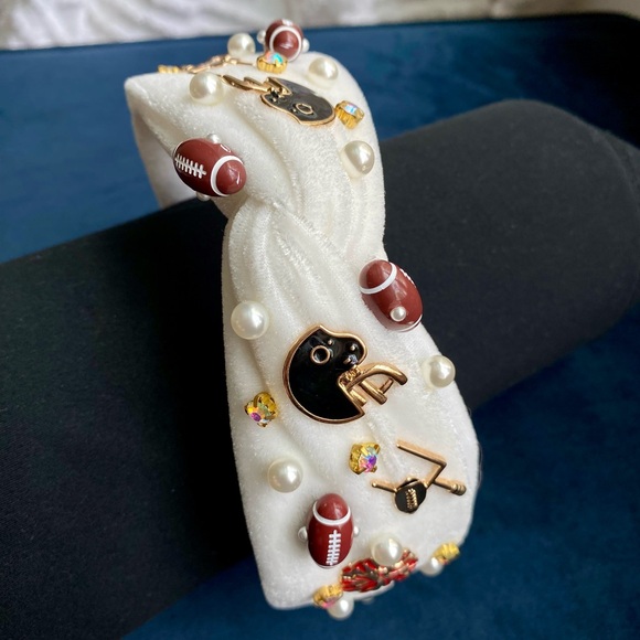 **FUNDRAISER** embellished headband - Picture 3 of 4